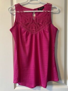 Women’s Lily Morgan Fuchsia Crochet Yoke Sleeveless Top